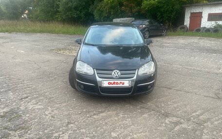 Volkswagen Jetta VI, 2007 год, 297 000 рублей, 2 фотография