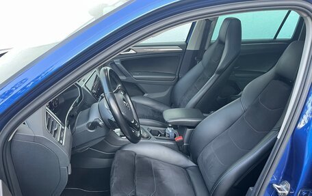Volkswagen Tiguan II, 2018 год, 2 100 000 рублей, 2 фотография