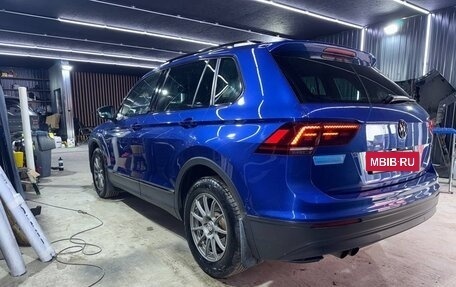 Volkswagen Tiguan II, 2018 год, 2 100 000 рублей, 5 фотография
