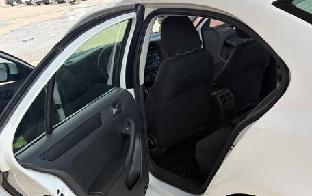 Volkswagen Jetta VI, 2013 год, 930 000 рублей, 5 фотография