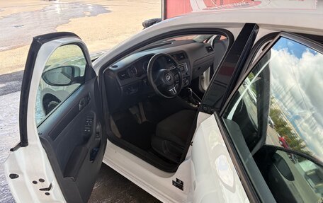 Volkswagen Jetta VI, 2013 год, 930 000 рублей, 4 фотография
