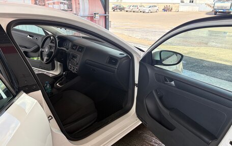 Volkswagen Jetta VI, 2013 год, 930 000 рублей, 9 фотография