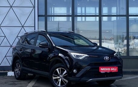 Toyota RAV4, 2018 год, 2 499 000 рублей, 3 фотография