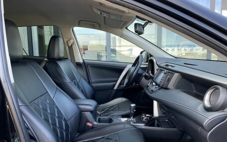 Toyota RAV4, 2018 год, 2 499 000 рублей, 23 фотография
