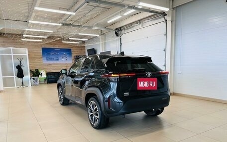 Toyota Yaris Cross, 2022 год, 2 279 000 рублей, 4 фотография