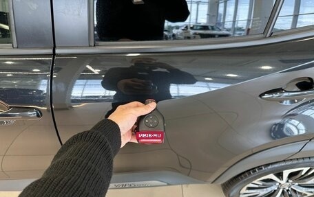Toyota Yaris Cross, 2022 год, 2 279 000 рублей, 23 фотография