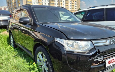 Mitsubishi Outlander III рестайлинг 3, 2012 год, 950 000 рублей, 2 фотография