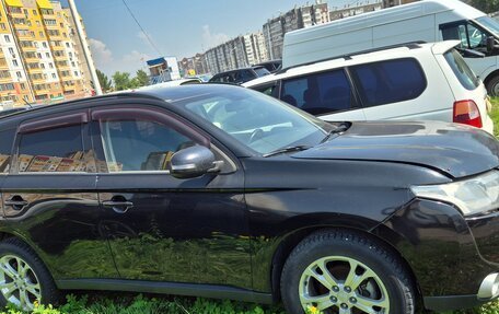 Mitsubishi Outlander III рестайлинг 3, 2012 год, 950 000 рублей, 3 фотография