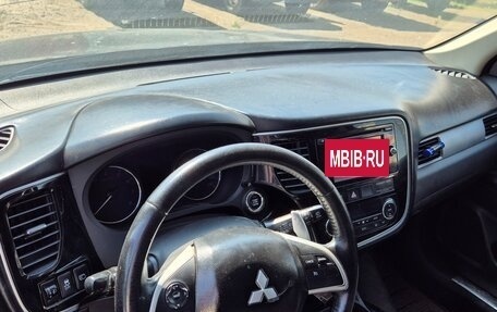 Mitsubishi Outlander III рестайлинг 3, 2012 год, 950 000 рублей, 15 фотография
