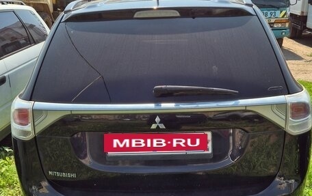 Mitsubishi Outlander III рестайлинг 3, 2012 год, 950 000 рублей, 5 фотография