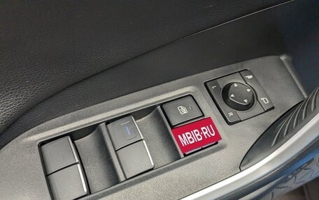 Toyota RAV4, 2020 год, 3 390 000 рублей, 11 фотография