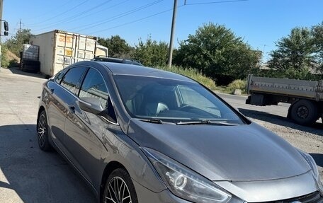 Hyundai i40 I рестайлинг, 2015 год, 860 000 рублей, 2 фотография