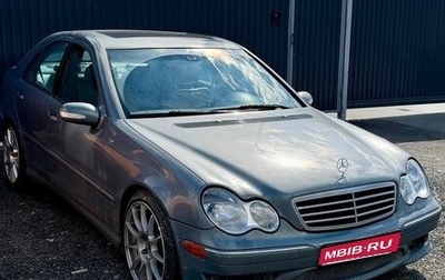 Mercedes-Benz C-Класс, 2005 год, 450 000 рублей, 1 фотография