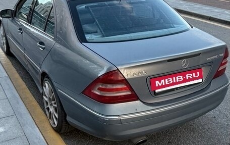 Mercedes-Benz C-Класс, 2005 год, 450 000 рублей, 4 фотография