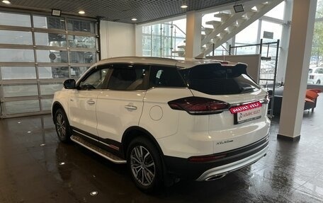 Geely Atlas, 2022 год, 2 500 000 рублей, 5 фотография