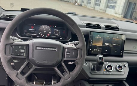 Land Rover Defender II, 2022 год, 14 700 000 рублей, 9 фотография