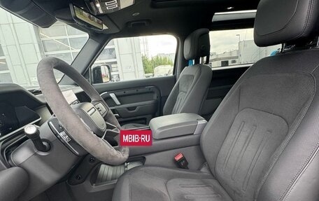 Land Rover Defender II, 2022 год, 14 700 000 рублей, 6 фотография