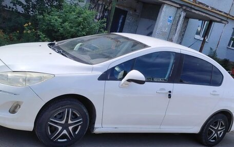 Peugeot 408 I рестайлинг, 2012 год, 286 000 рублей, 2 фотография