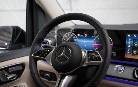 Mercedes-Benz V-Класс, 2026 год, 14 450 500 рублей, 10 фотография