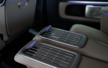 Mercedes-Benz V-Класс, 2026 год, 14 450 500 рублей, 16 фотография