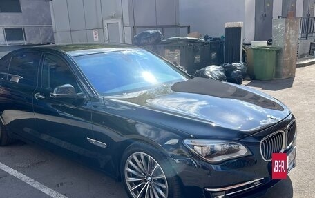 BMW 7 серия, 2014 год, 2 300 000 рублей, 2 фотография