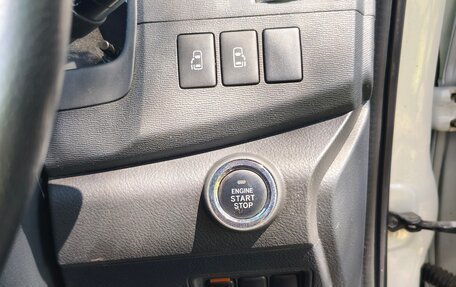 Toyota ISis I, 2011 год, 1 200 000 рублей, 16 фотография