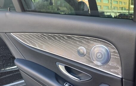 Mercedes-Benz E-Класс, 2020 год, 4 400 000 рублей, 10 фотография