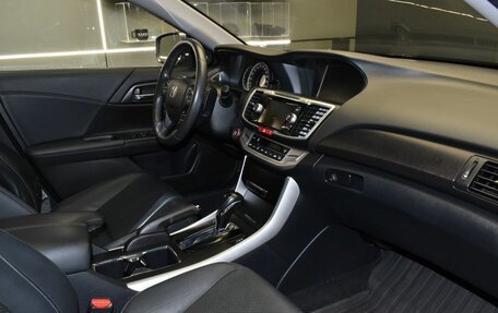Honda Accord IX рестайлинг, 2013 год, 1 597 000 рублей, 10 фотография