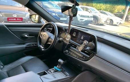 Lexus ES VII, 2021 год, 3 750 000 рублей, 15 фотография