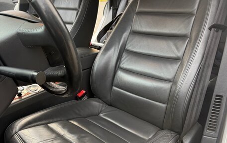 Volkswagen Touareg III, 2006 год, 1 200 000 рублей, 10 фотография