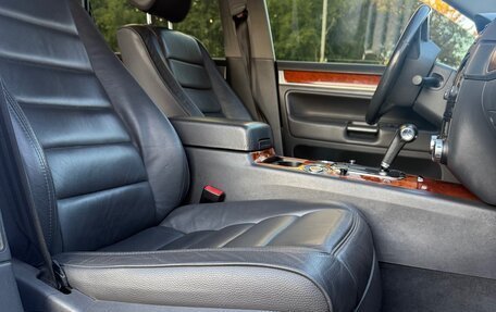 Volkswagen Touareg III, 2006 год, 1 200 000 рублей, 12 фотография