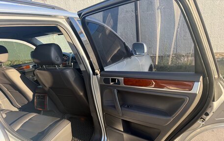 Volkswagen Touareg III, 2006 год, 1 200 000 рублей, 16 фотография