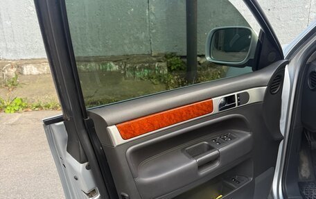 Volkswagen Touareg III, 2006 год, 1 200 000 рублей, 13 фотография