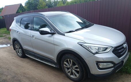 Hyundai Santa Fe III рестайлинг, 2013 год, 1 400 000 рублей, 2 фотография