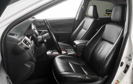 Toyota Camry, 2014 год, 1 769 000 рублей, 10 фотография