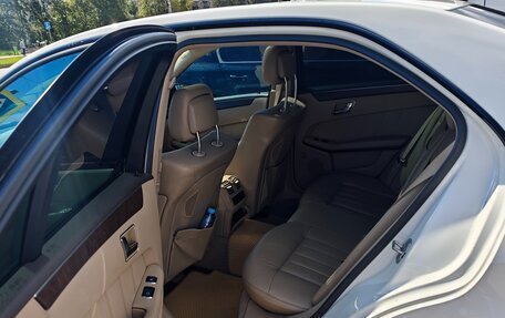 Mercedes-Benz E-Класс, 2009 год, 1 700 000 рублей, 4 фотография