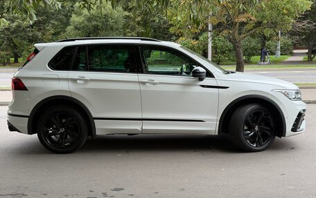Volkswagen Tiguan II, 2021 год, 4 149 999 рублей, 4 фотография