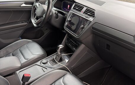 Volkswagen Tiguan II, 2021 год, 4 149 999 рублей, 8 фотография