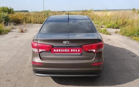 KIA Rio III рестайлинг, 2016 год, 600 000 рублей, 4 фотография