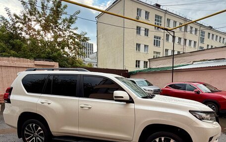 Toyota Land Cruiser Prado 150 рестайлинг 2, 2017 год, 5 690 000 рублей, 4 фотография