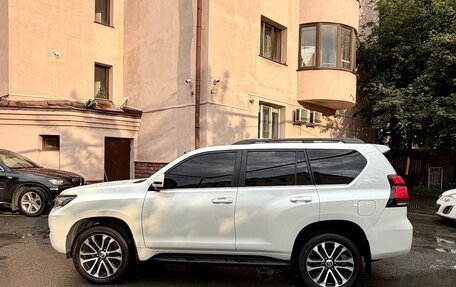 Toyota Land Cruiser Prado 150 рестайлинг 2, 2017 год, 5 690 000 рублей, 8 фотография