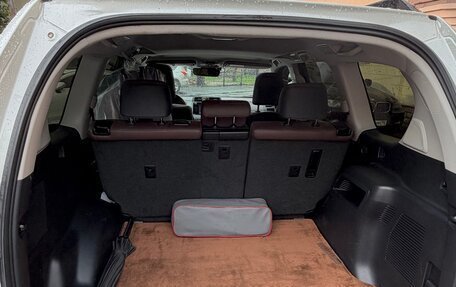 Toyota Land Cruiser Prado 150 рестайлинг 2, 2017 год, 5 690 000 рублей, 18 фотография