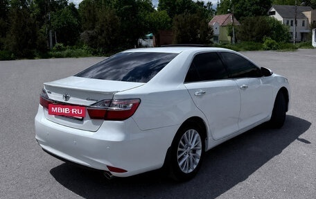Toyota Camry, 2015 год, 1 850 000 рублей, 4 фотография