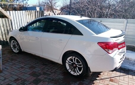 Chevrolet Cruze II, 2011 год, 800 000 рублей, 1 фотография