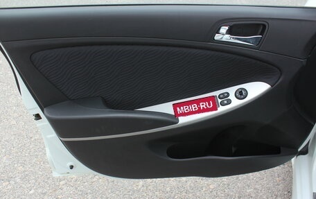 Hyundai Solaris II рестайлинг, 2012 год, 837 000 рублей, 8 фотография