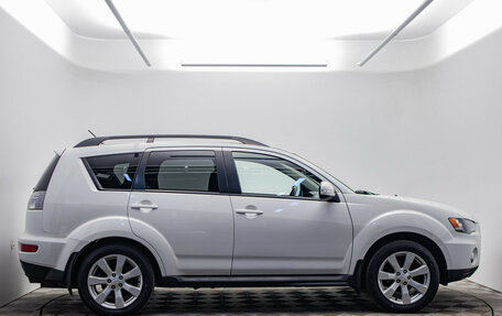 Mitsubishi Outlander III рестайлинг 3, 2011 год, 1 050 000 рублей, 4 фотография