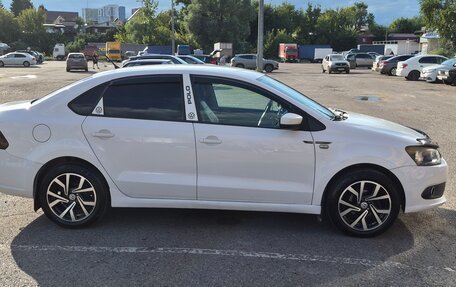 Volkswagen Polo VI (EU Market), 2011 год, 580 000 рублей, 3 фотография