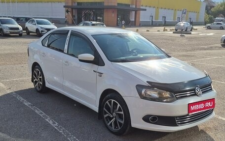 Volkswagen Polo VI (EU Market), 2011 год, 580 000 рублей, 2 фотография