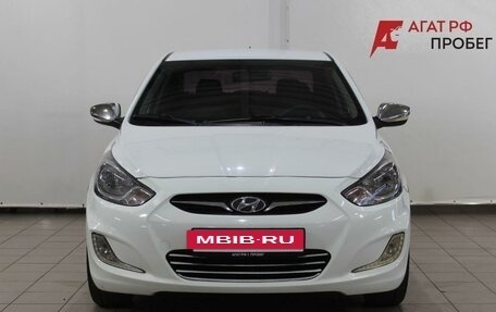 Hyundai Solaris II рестайлинг, 2012 год, 840 000 рублей, 2 фотография