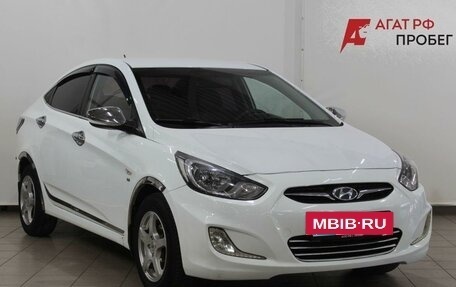 Hyundai Solaris II рестайлинг, 2012 год, 840 000 рублей, 3 фотография